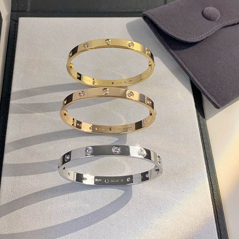 10 Diamonds Love Bracelet