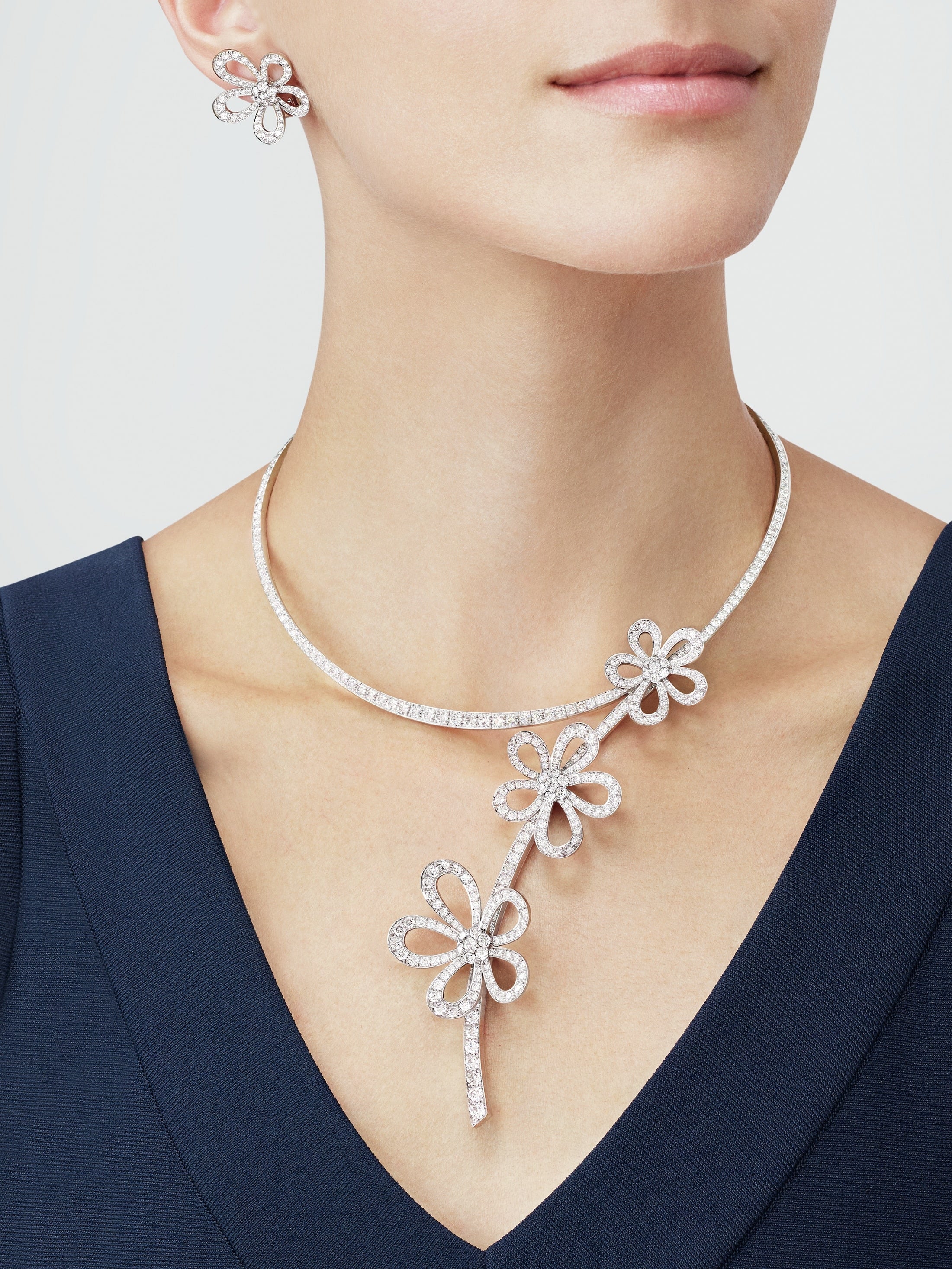 Roostick Flowerlace Diamonds Earrings