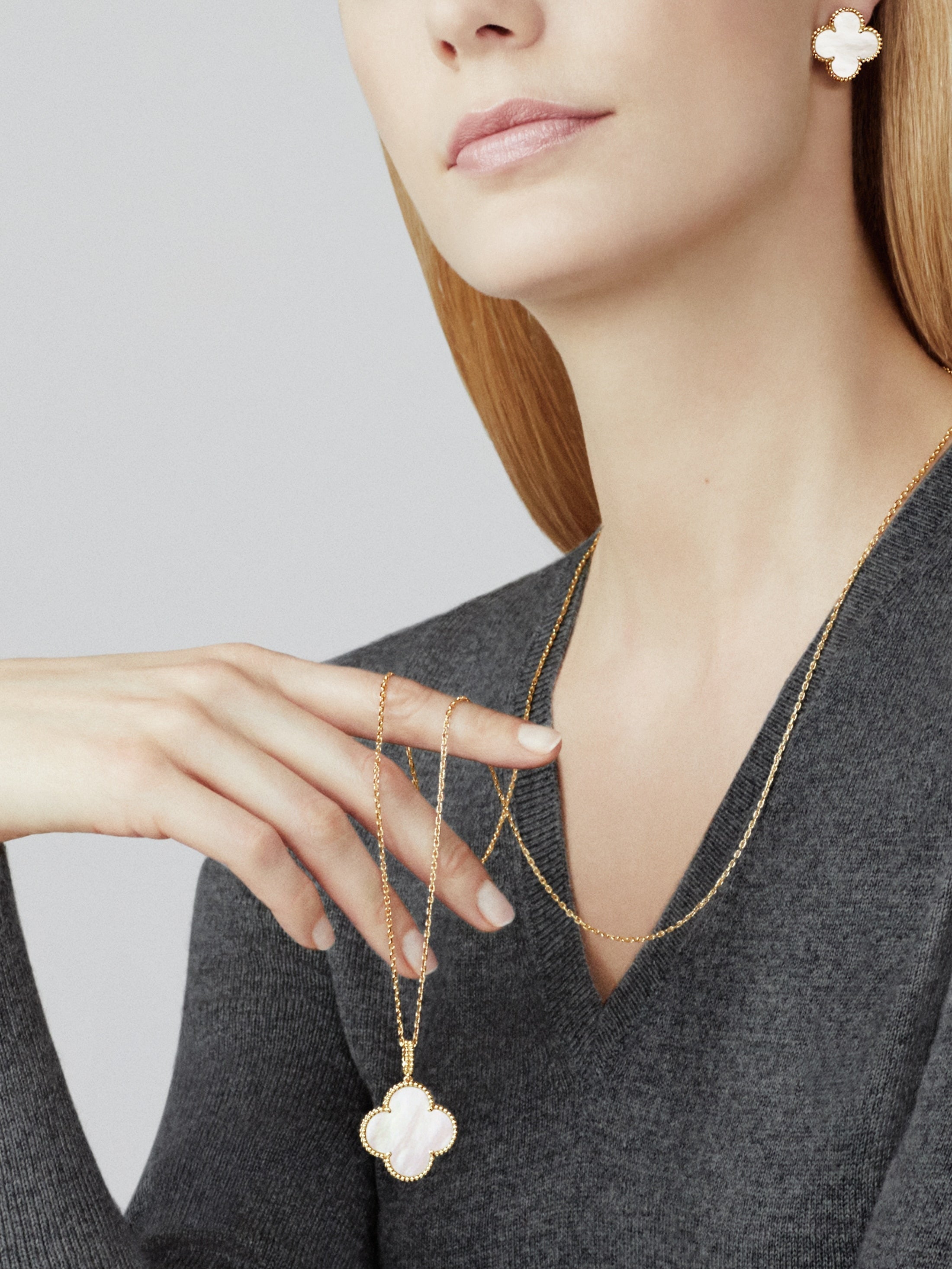 Roostick Magic Alhambra One Motif Pearl Necklace