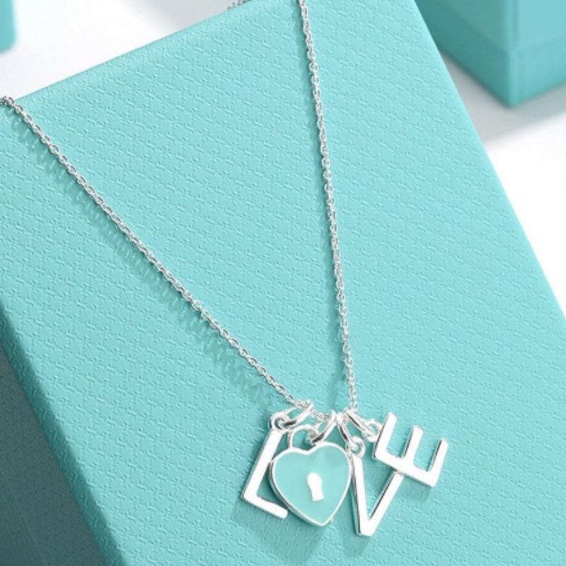 Roostick Sweet Love Chain Necklace