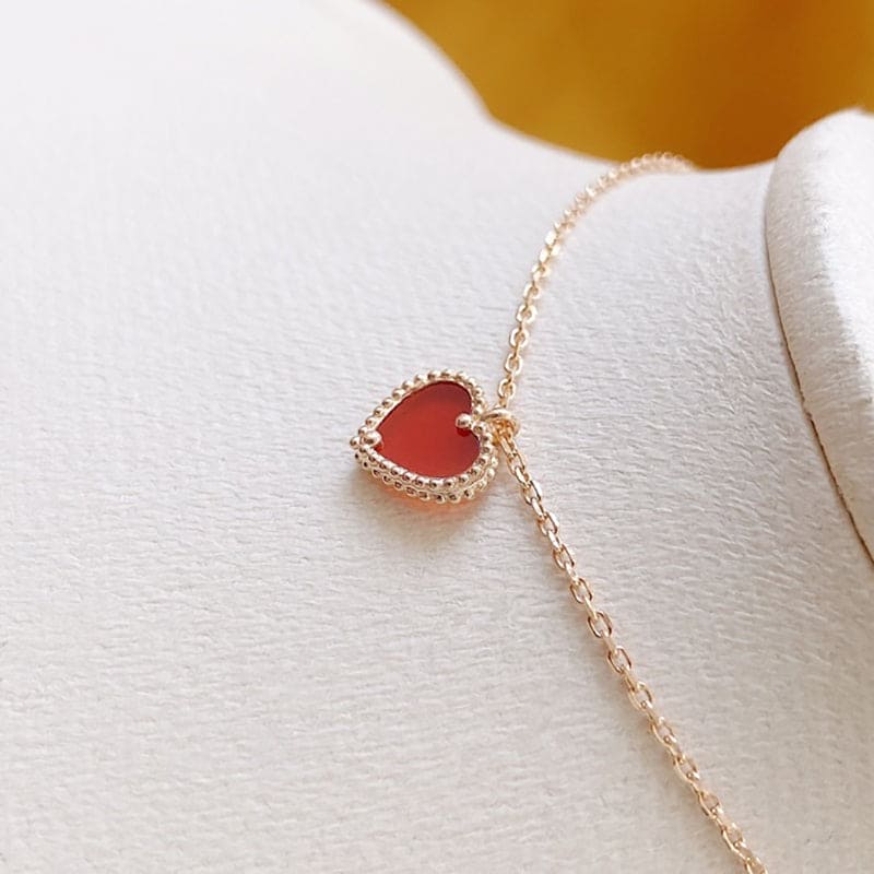 Roostick Sweet Alhambra Heart Pendant Necklace