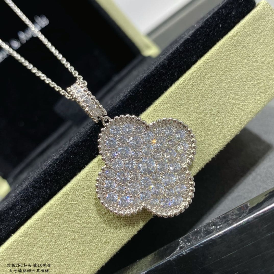 Roostick Magic Alhambra One Motifs Diamonds Clover Necklace