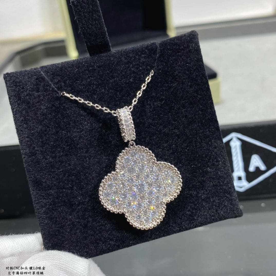 Roostick Magic Alhambra One Motifs Diamonds Clover Necklace
