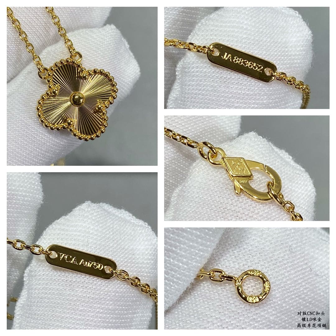 Roostick Vintage Alhambra Pendant Clover Necklace