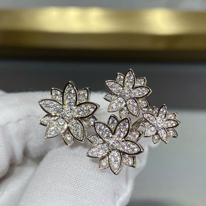 Roostick Lotus Four Flowers Ring