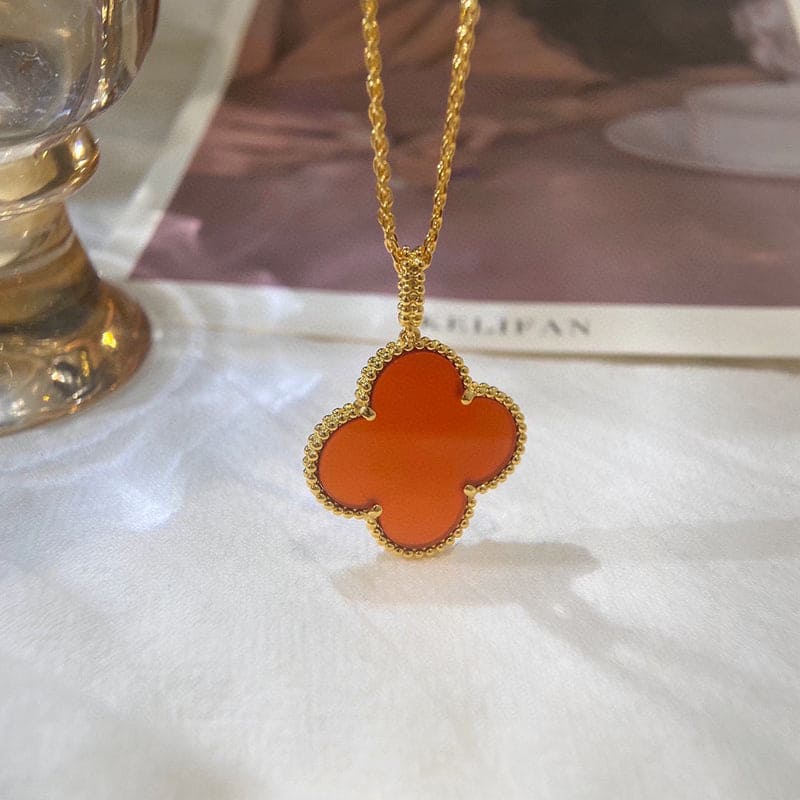 Roostick Magic Alhambra One Motifs Carnelian Clover Necklace