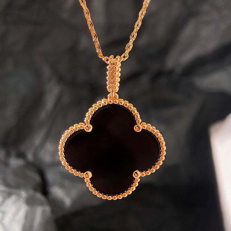 Roostick Magic Alhambra One Motifs Black Clover Necklace