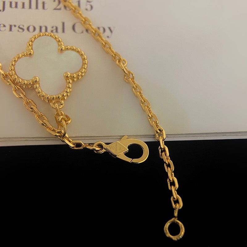 Roostick Magic Alhambra Six Pearls Motifs Clover Necklace