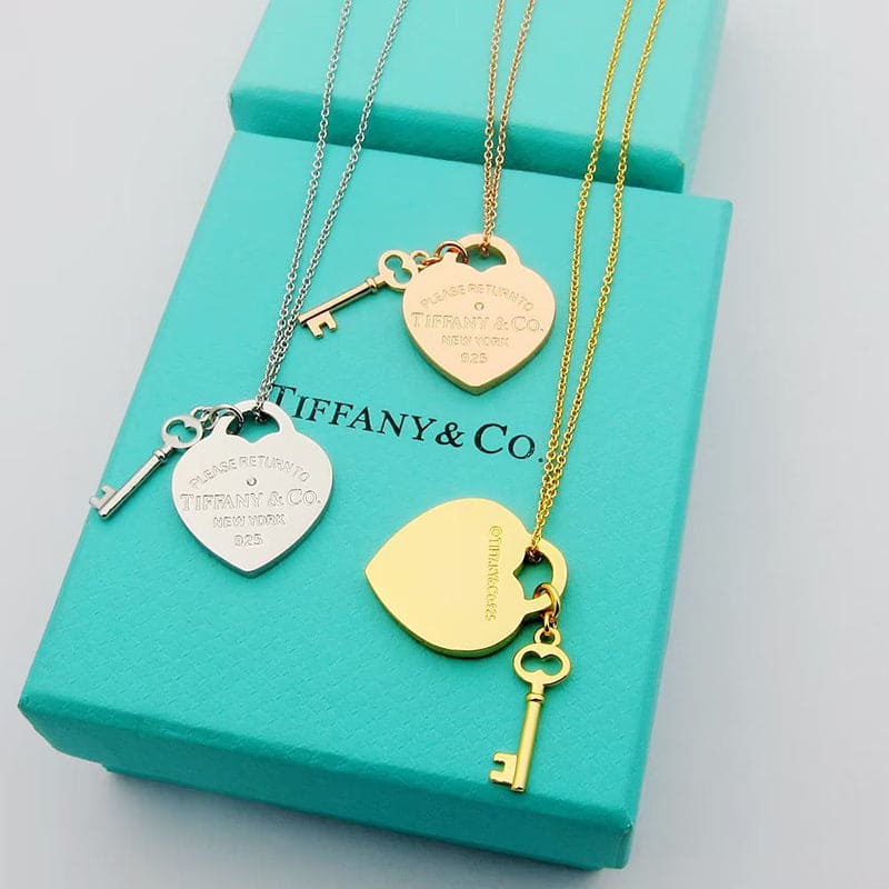 Roostick 18K Return to T Heart & Key Necklace
