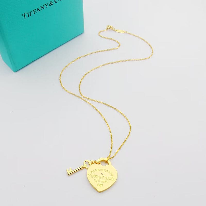 Roostick 18K Return to T Heart & Key Necklace