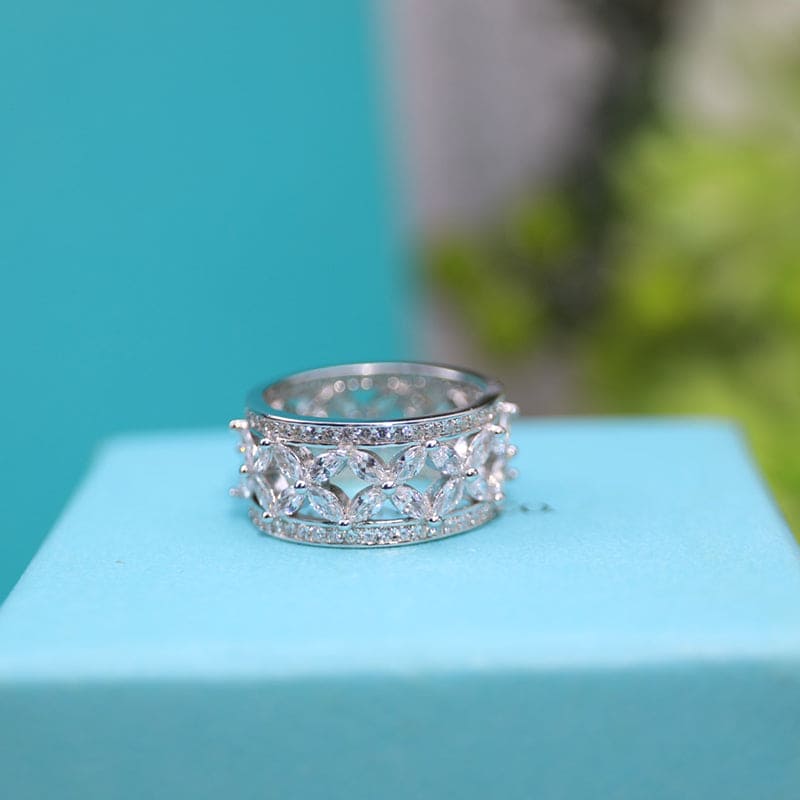 Roostick Platinum Diamond Marquise Victoria Ring
