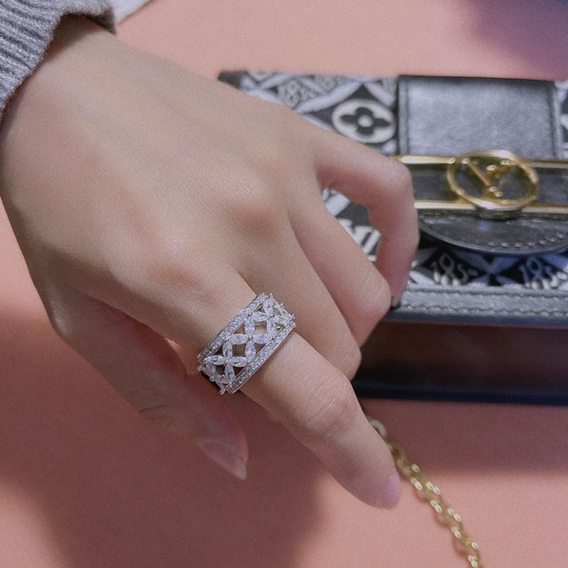 Roostick Platinum Diamond Marquise Victoria Ring