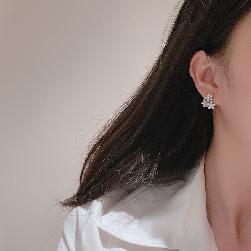 Roostick Lotus Three Flowers Earrings