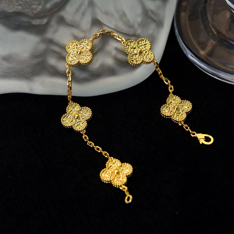 Roostick Yellow Gold Five Motifs Clover Bracelet