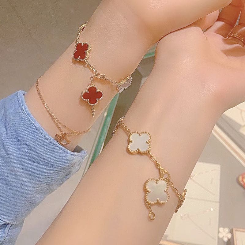 Roostick Vintage Alhambra Five Motifs Carnelian Bracelet