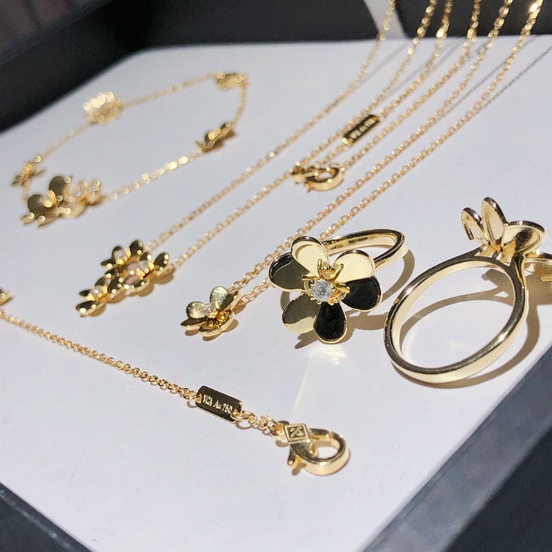 Roostick 5 Flowers Frivole Diamonds Clover Bracelet