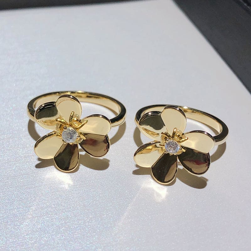 Roostick 5 Flowers Frivole Diamonds Clover Bracelet