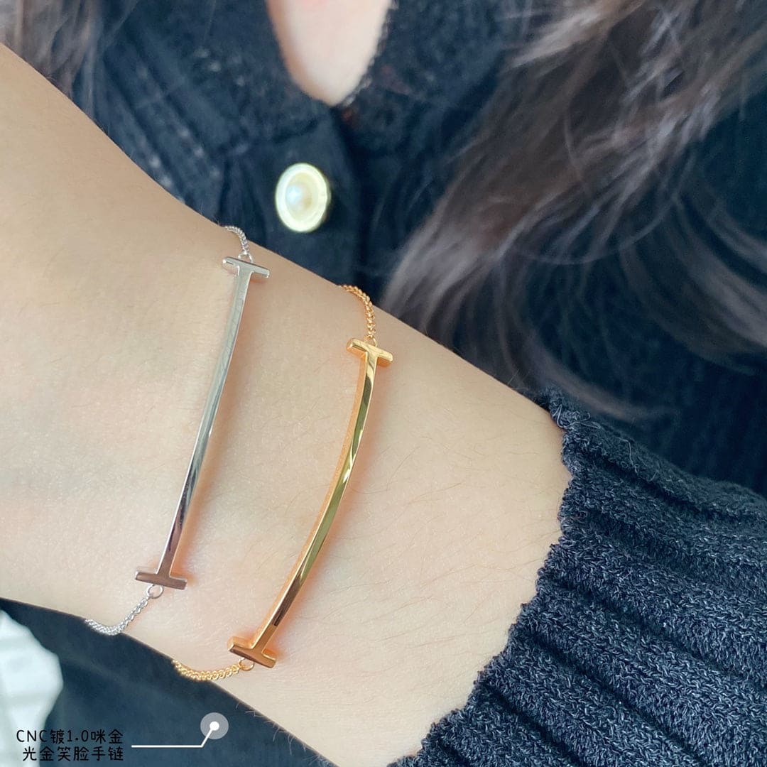 Roostick T Smile Bracelet