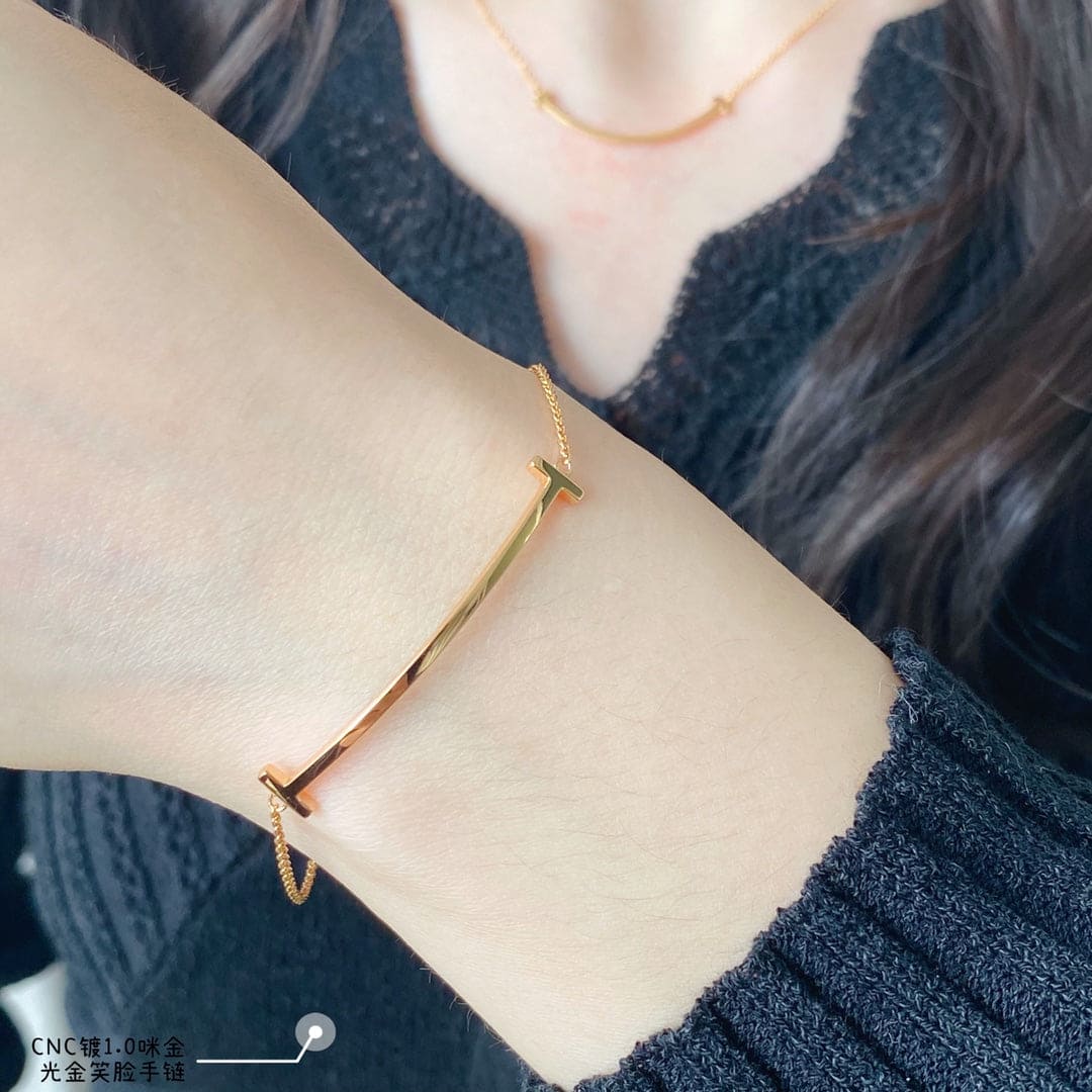 Roostick T Smile Bracelet