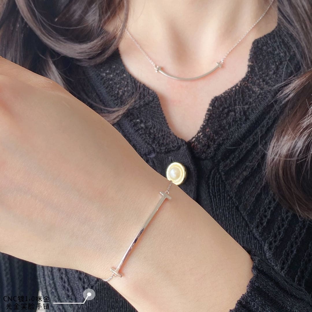Roostick T Smile Bracelet