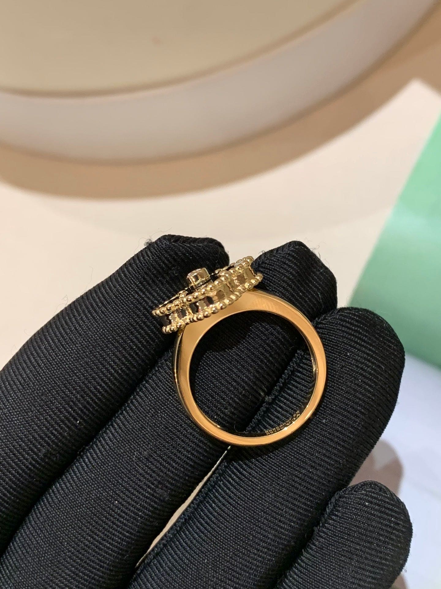 Roostick Vintage Alhambra Black Ring