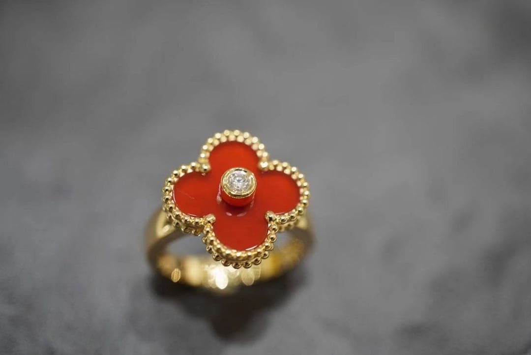 Roostick Vintage Alhambra Carnelian Ring