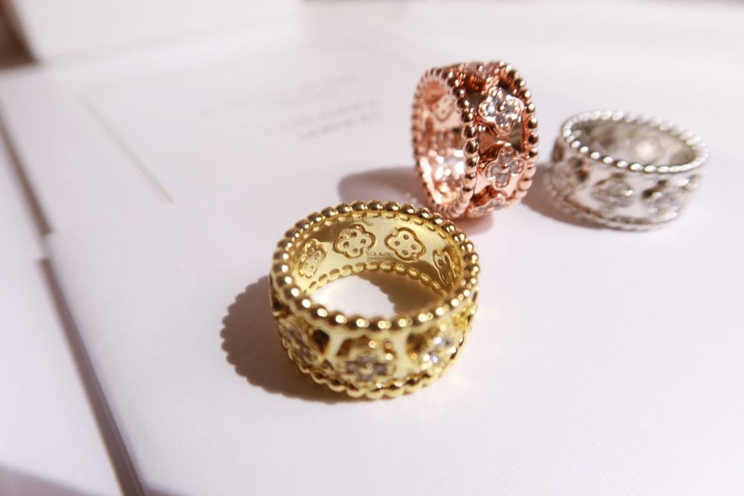 Roostick Perlée Clovers Ring