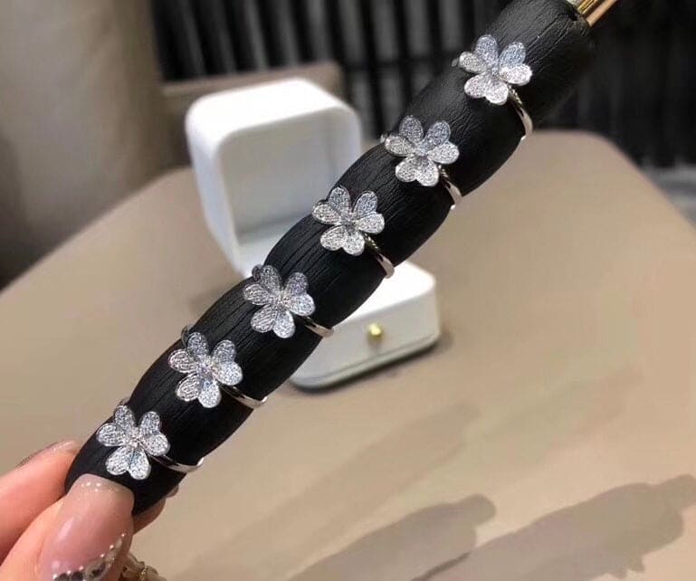 Roostick Frivole Flower Ring
