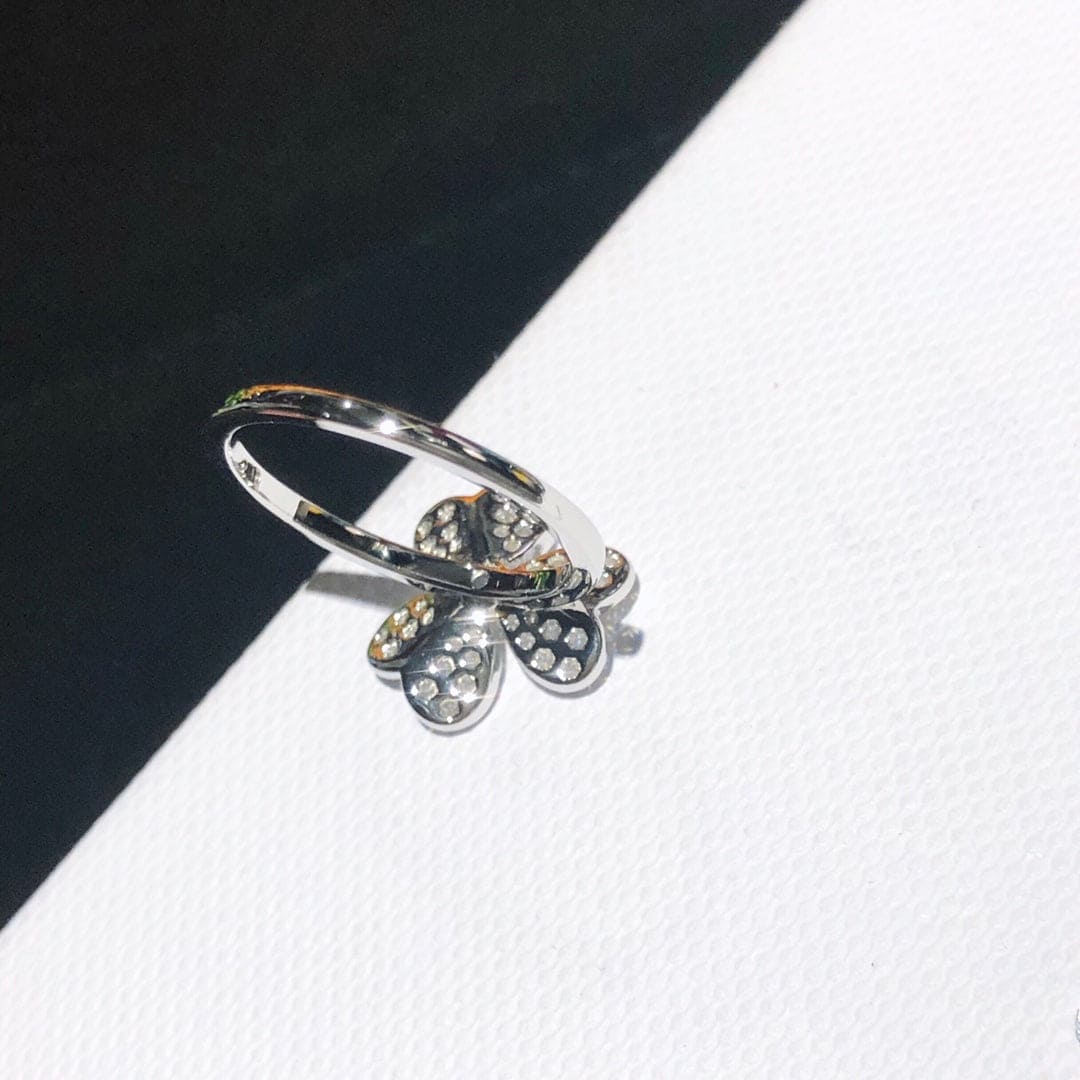 Roostick Frivole Flower Ring