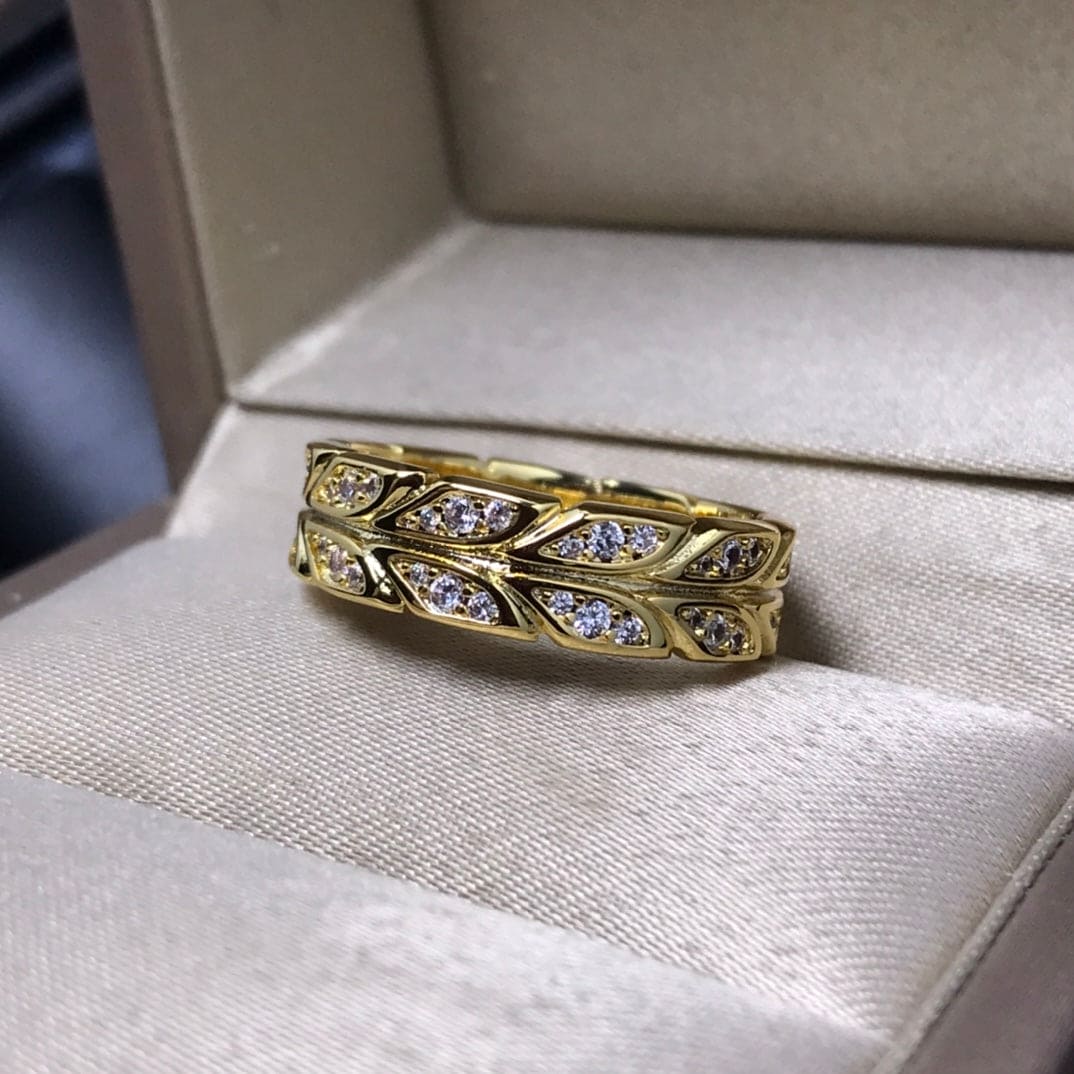 Roostick Yellow Gold Victoria Vine Ring