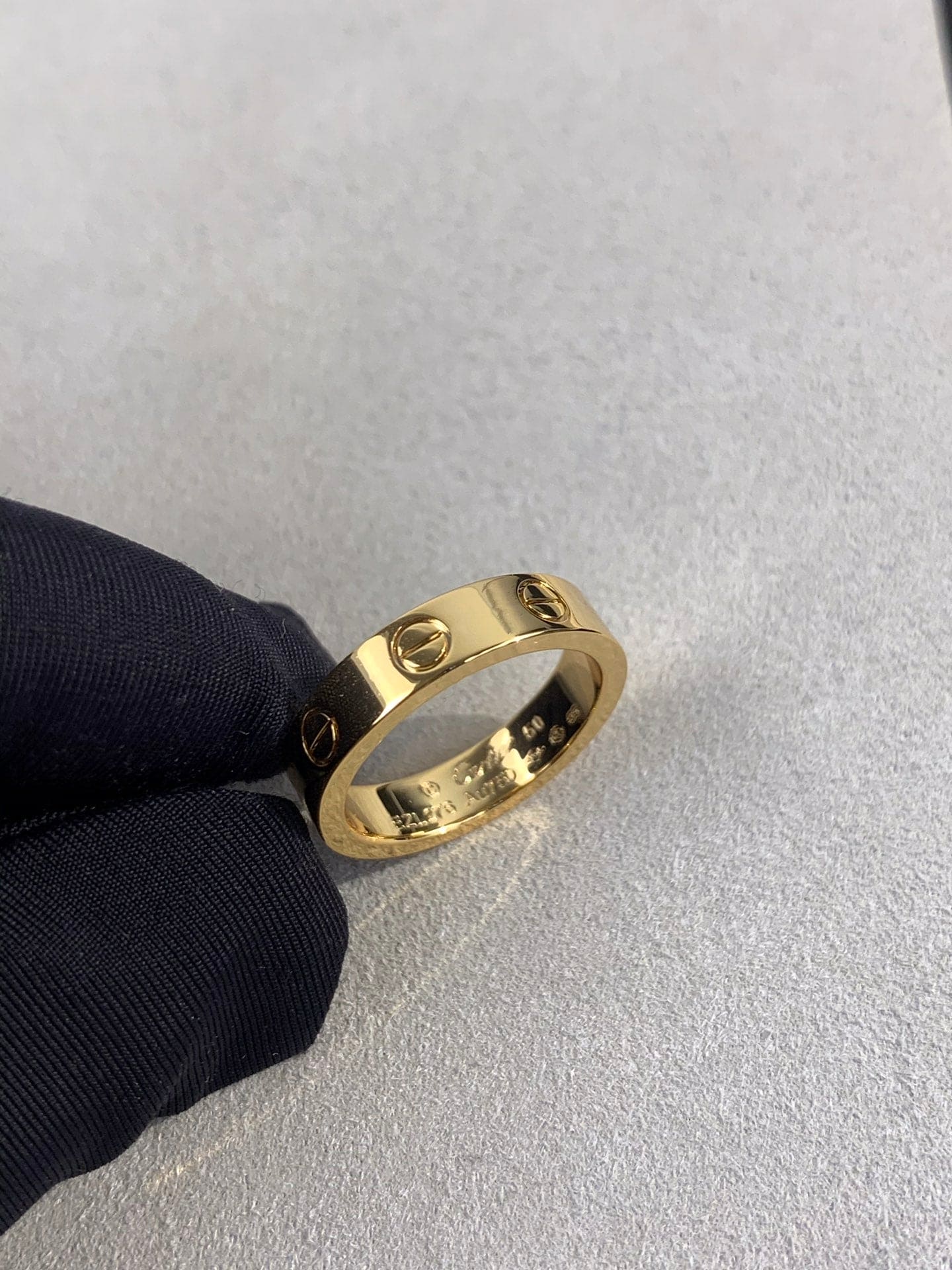 Roostick Mini Love Wedding 4mm Ring