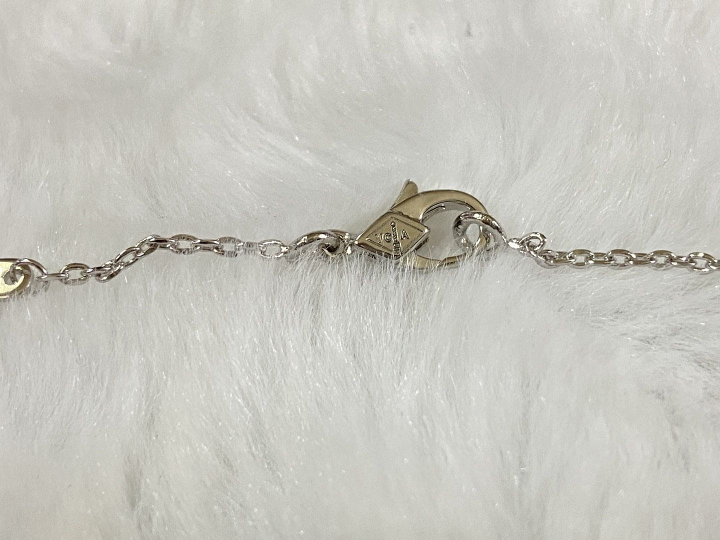 Roostick Vintage Alhambra White Gold Diamonds 10 Motifs Necklace