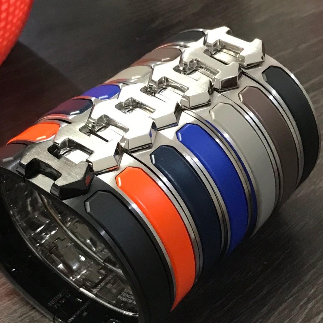 Roostick Super H Orange Bracelet