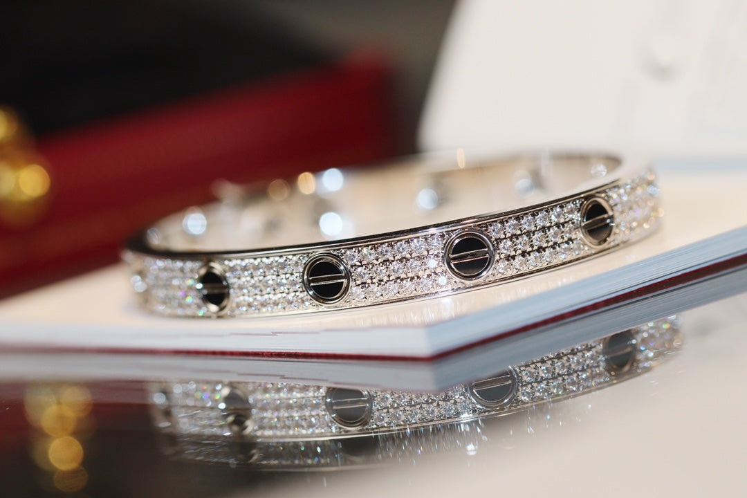 Roostick Diamond-paved Ceramic Love Bracelet