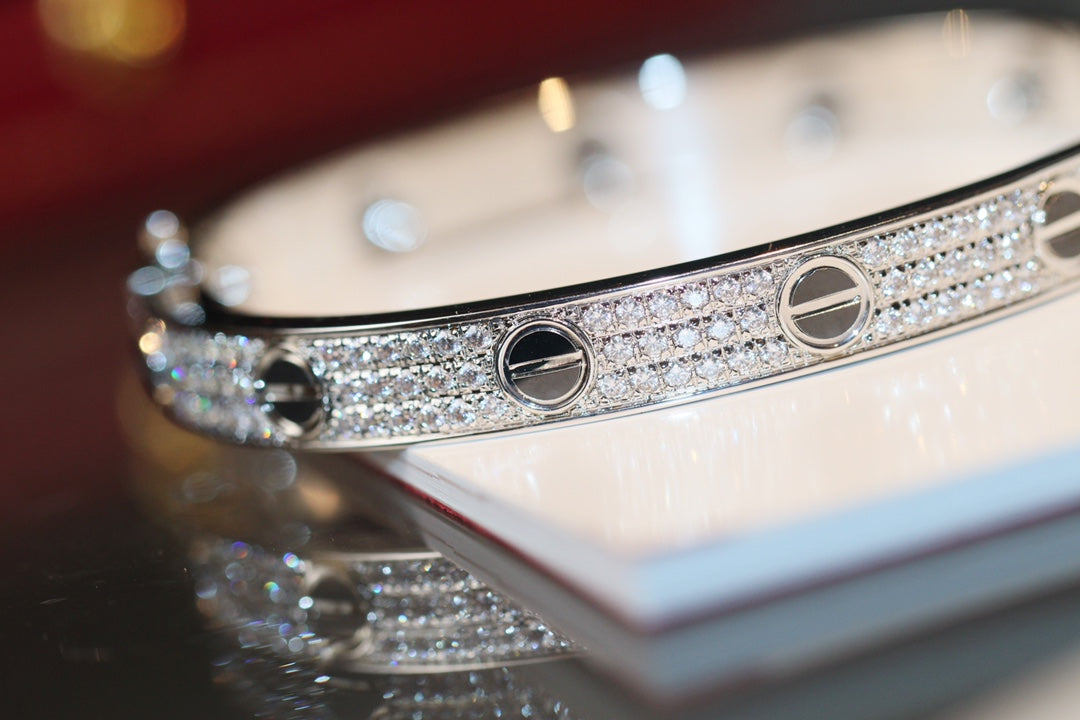 Roostick Diamond-paved Ceramic Love Bracelet