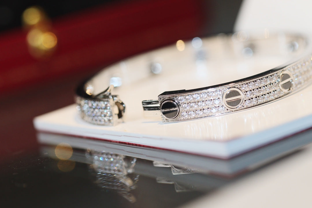Roostick Diamond-paved Ceramic Love Bracelet