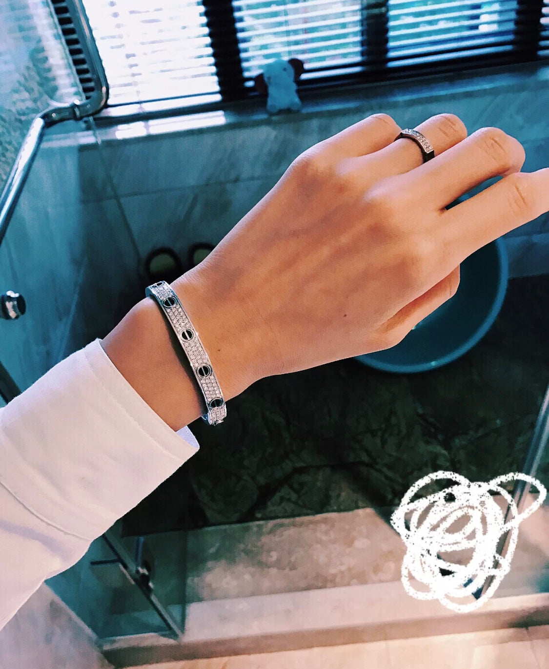 Roostick Diamond-paved Ceramic Love Bracelet