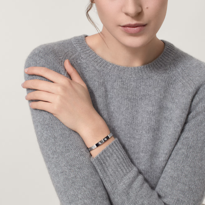 18K 10 Diamonds Love Bracelet Radiant