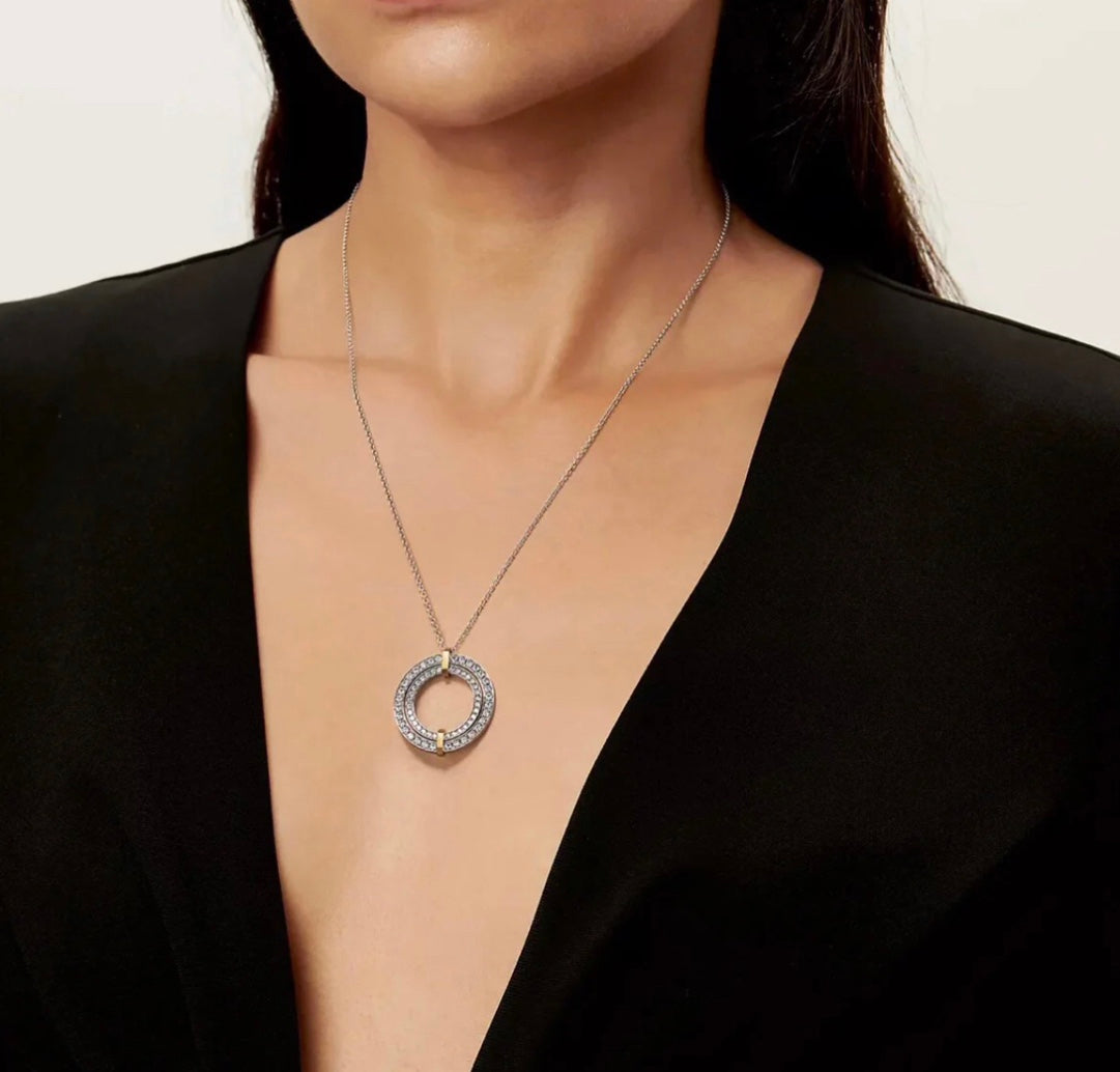 Roostick Edge Circle Diamond Pendant Necklace