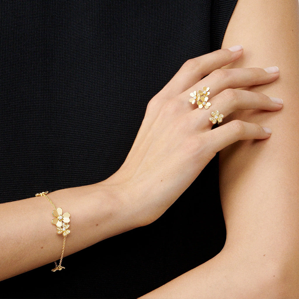 5 Flowers Frivole Clover Bracelet Diamonds