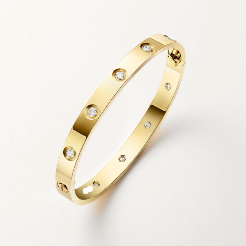 Roostick 18K 10 Diamonds Love Bracelet