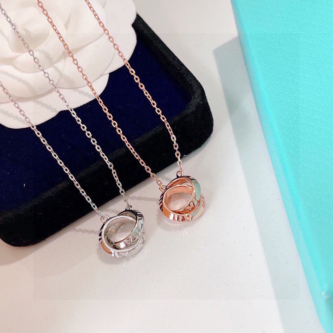 Atlas X Closed Interlocking Pendant Necklace