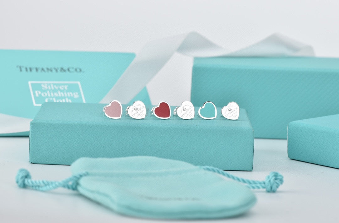 Roostick 18K Return to T Heart Earrings