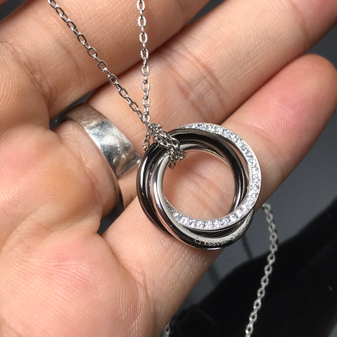 Roostick Trinity Diamonds Necklace