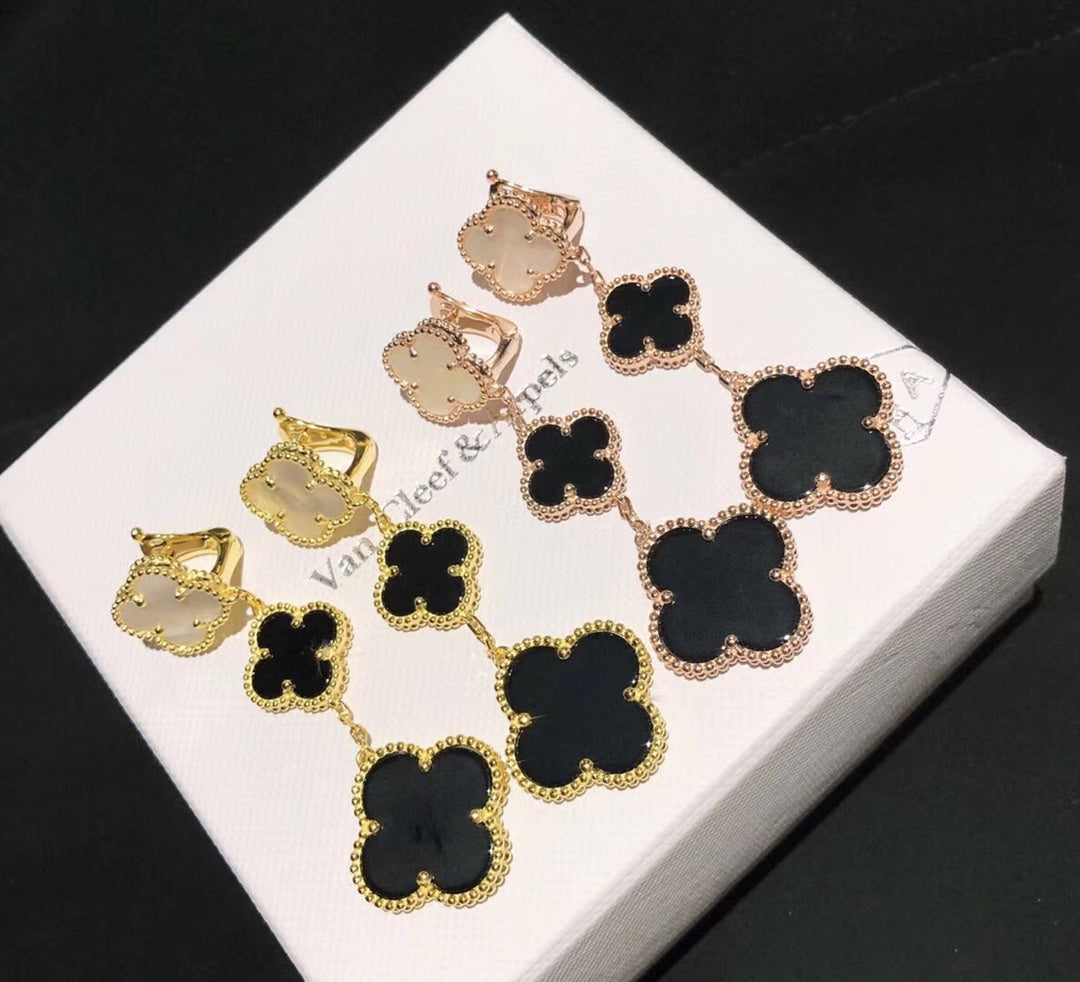 Roostick Magic Alhambra Three Pearls Motifs Earrings