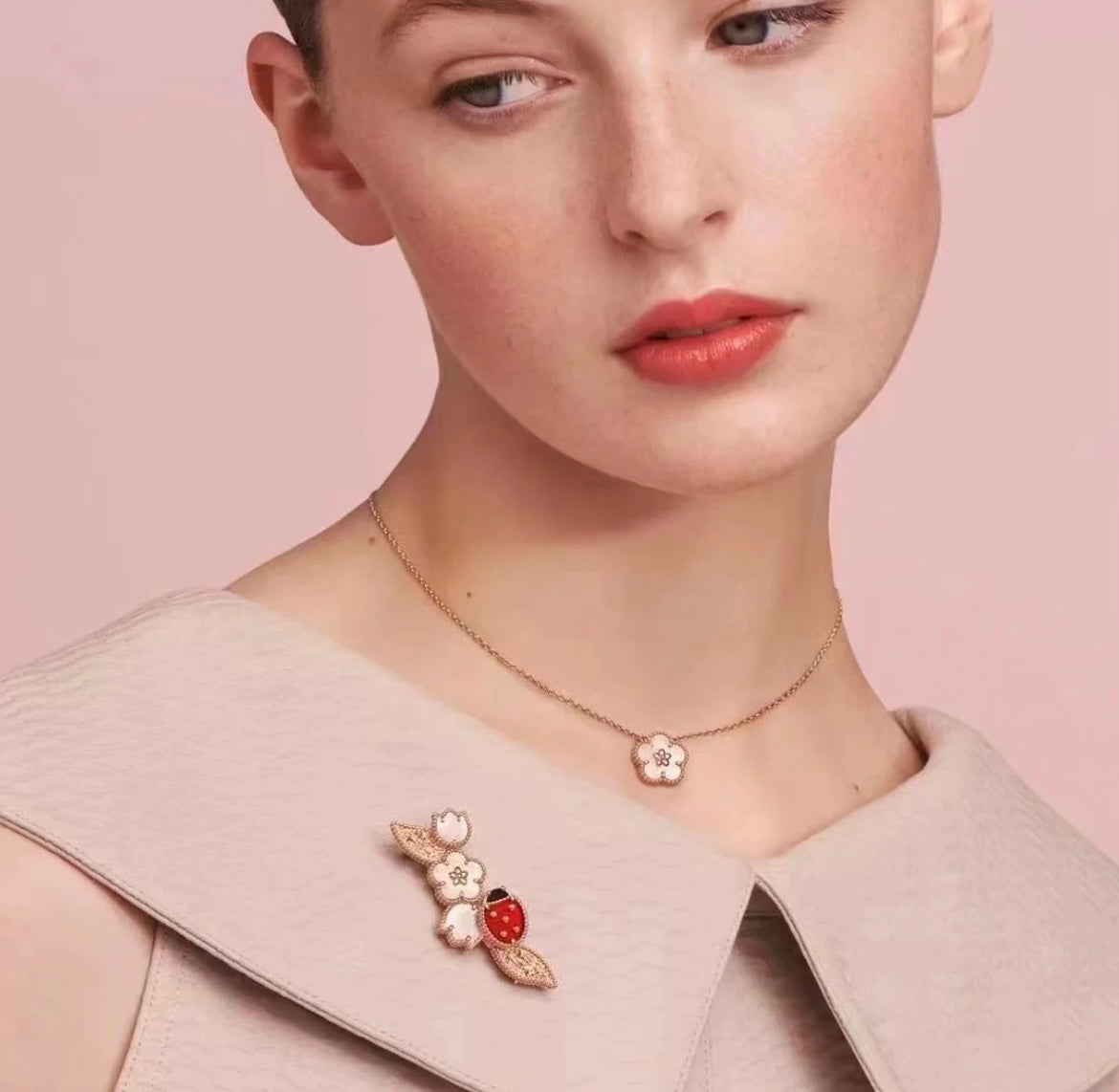 Roostick Lucky Spring Pendant Clover Necklace