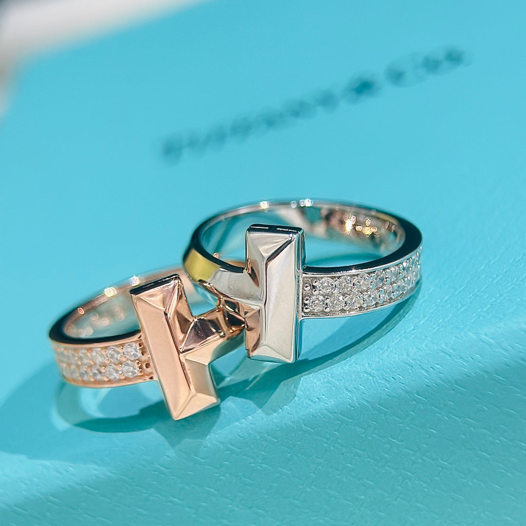 Roostick T T1 Diamonds Ring