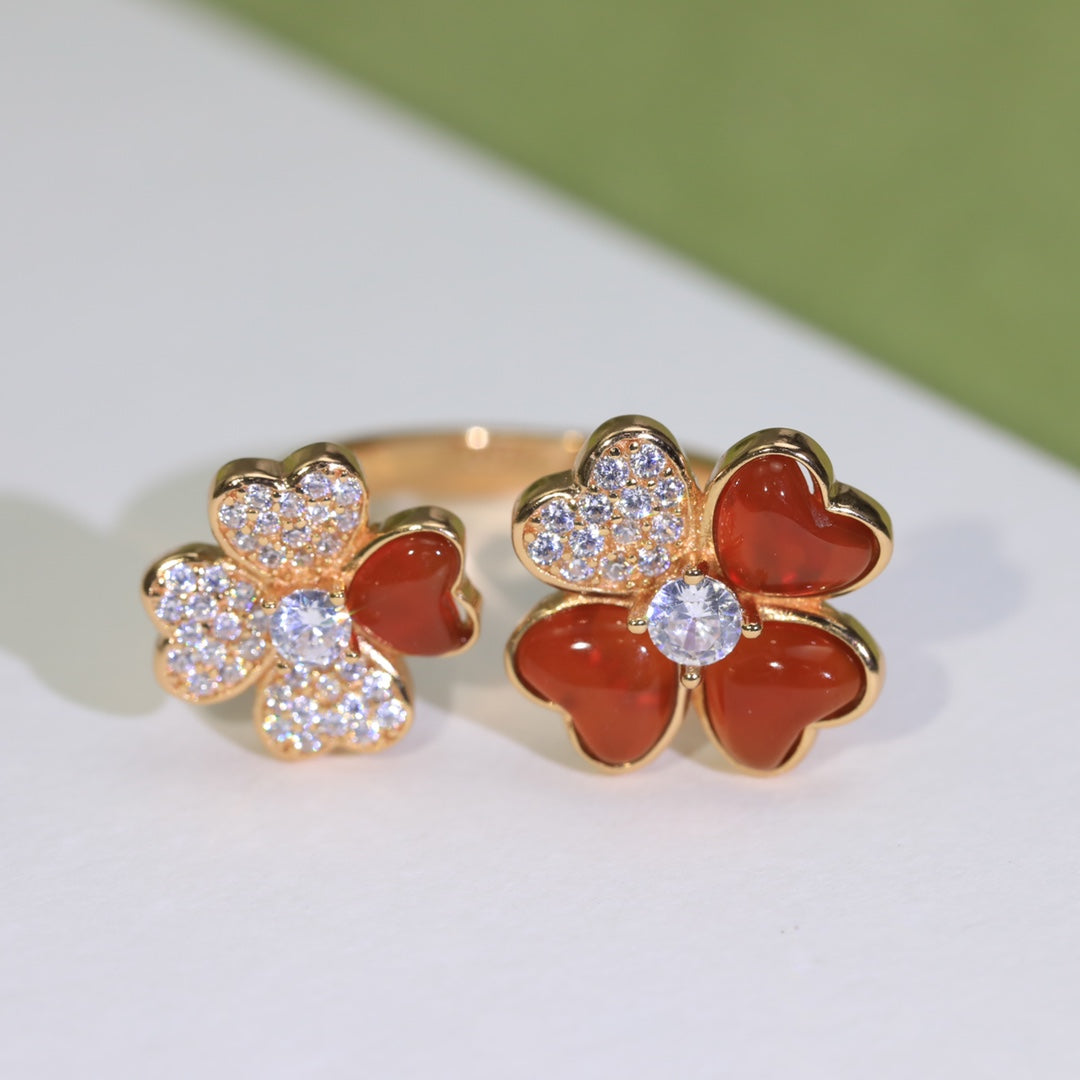 Roostick Cosmos Between the Finger Red Diamond Ring