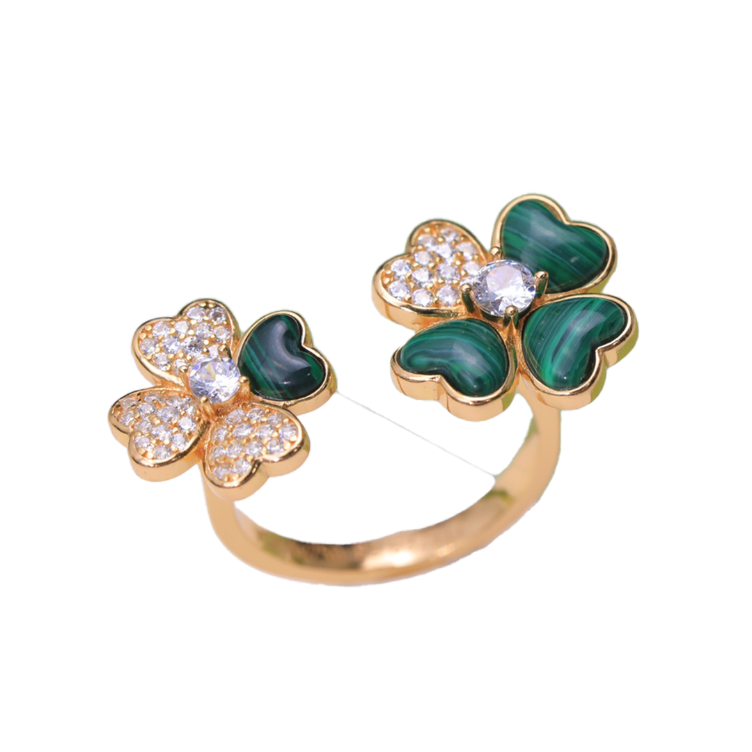Roostick Cosmos Between The Finger Diamond Ring