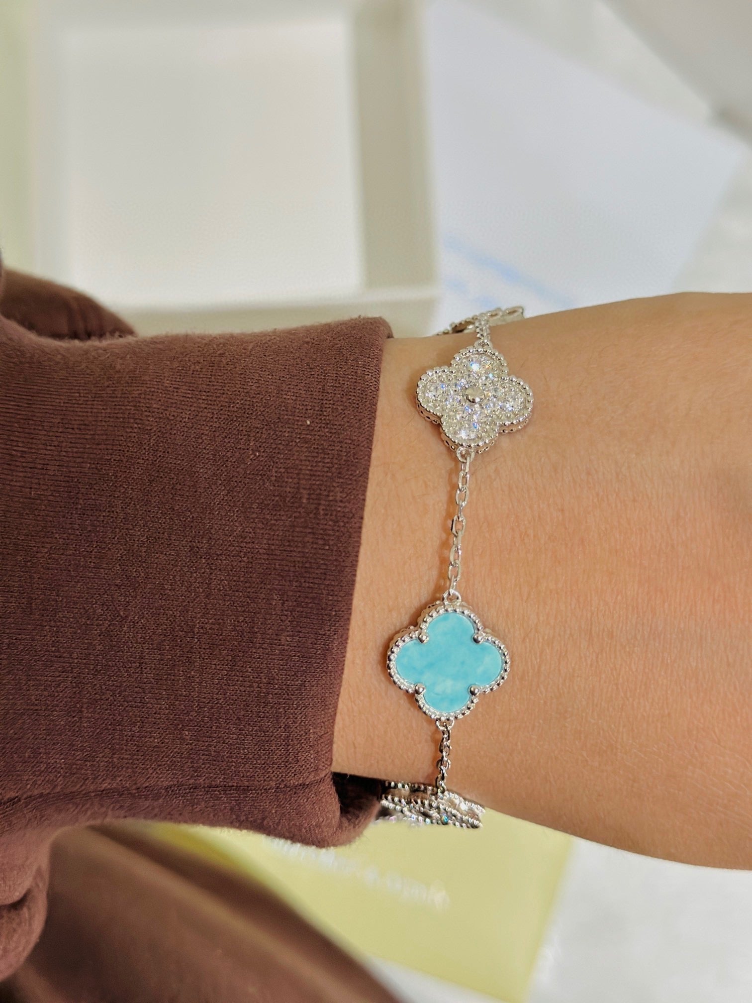 Roostick Vintage Alhambra Five Motifs Agate Bracelet
